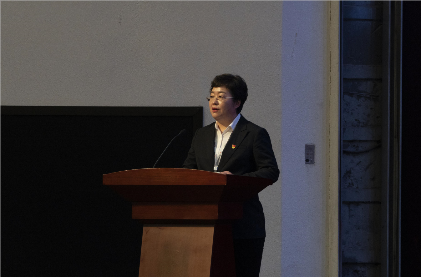 “襄盛舉 聚合力 創(chuàng)佳績”鞍勤集團、溫泉集團、公服集團2022年表彰大會隆重舉行