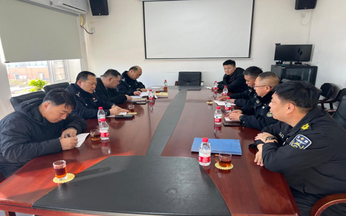 協(xié)同配合 共謀發(fā)展--市公安局保安管理支隊領導深入順程押運公司督導檢查